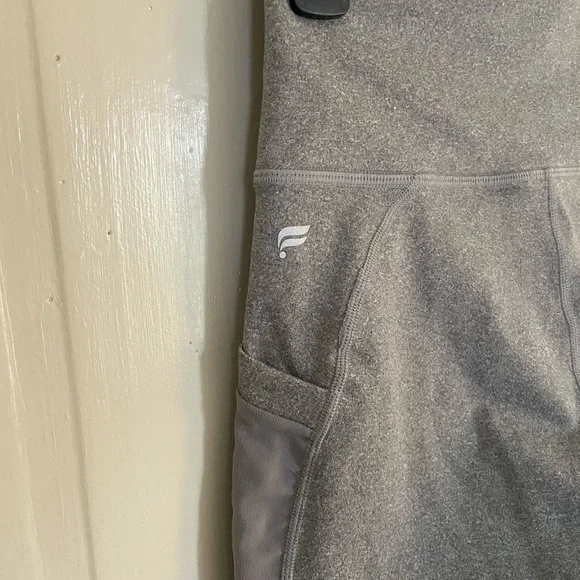 Fabletics Gray Bike Shorts High-Waisted Meshy Pockets Stretchy Active Comfort - Picture 8 of 9